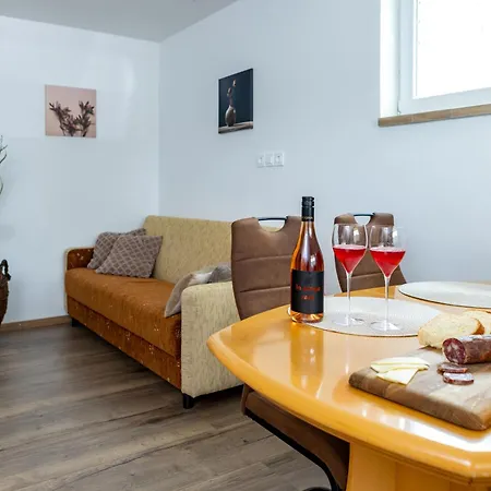 Bobnarica Apartamento *